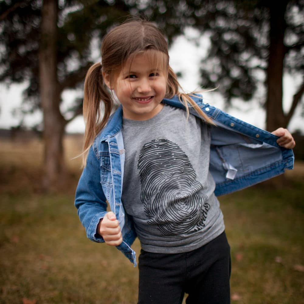 worthy-tee-go-shout-love-youth